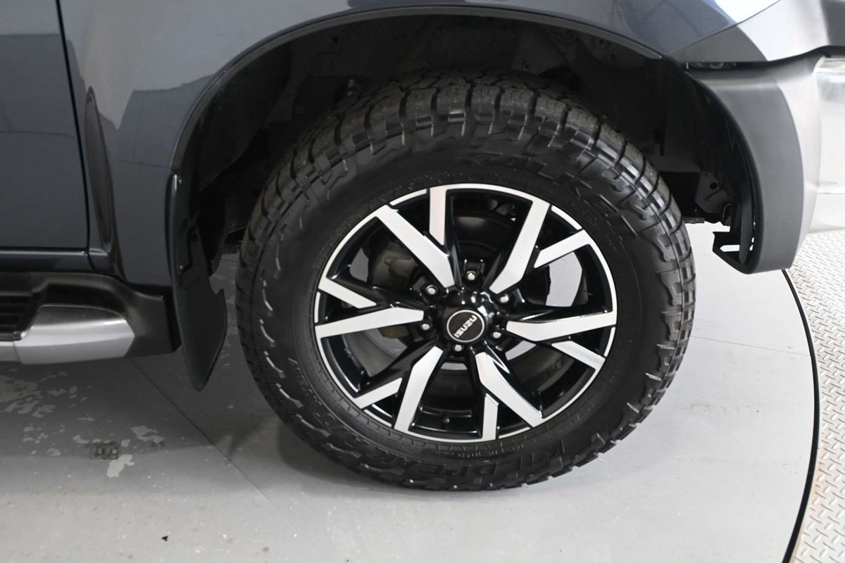 2019 Isuzu MU-X LS-T