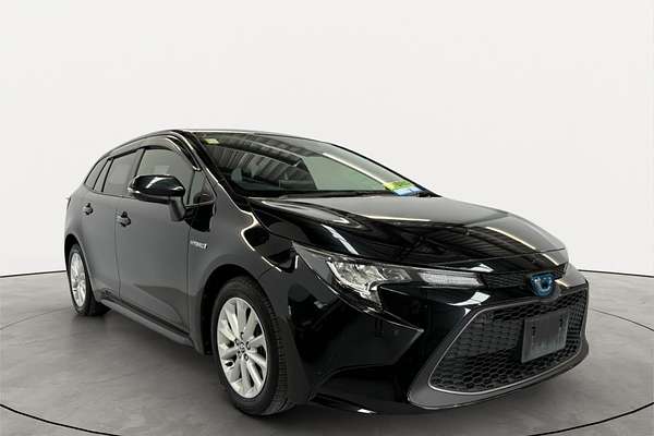 2019 Toyota Corolla Touring Hybrid Touring Hybrid S ZWE211