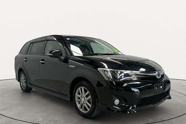 2013 Toyota Corolla Fielder Hybrid WxB NKE165