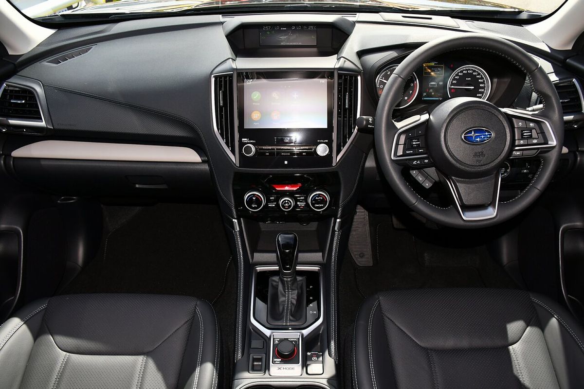 2024 Subaru Forester 2.5i Luxury Special Edition S5