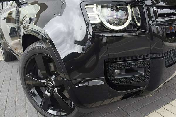 2025 Land Rover Defender 130 D350 X-Dynamic SE L663