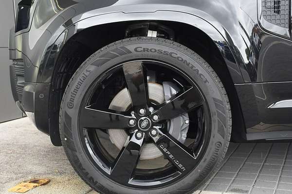 2025 Land Rover Defender 130 D350 X-Dynamic SE L663