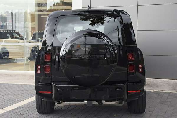 2025 Land Rover Defender 130 D350 X-Dynamic SE L663