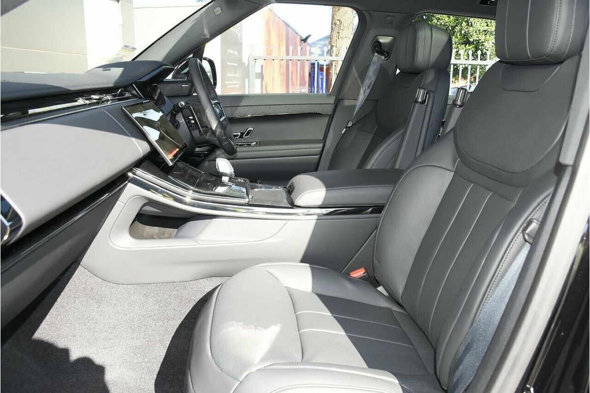 2025 Land Rover Range Rover Sport D300 Dynamic SE L461