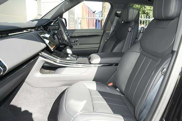2025 Land Rover Range Rover Sport D300 Dynamic SE L461