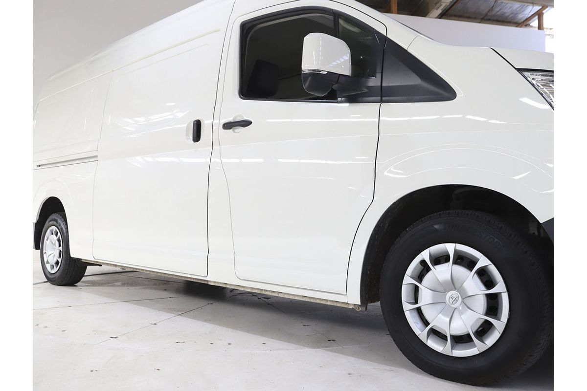 2023 Toyota Hiace GDH320R
