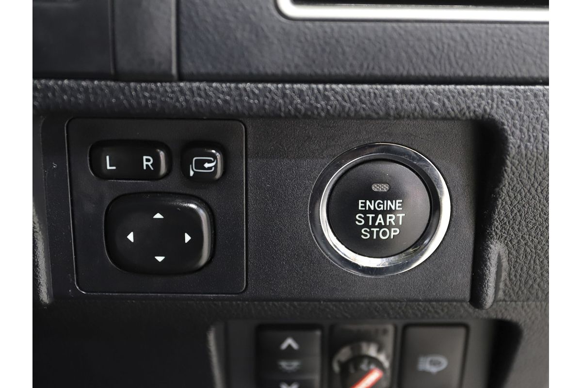 Prado Kakadu 2.8L T Diesel Automatic Wagon 4C78720 001