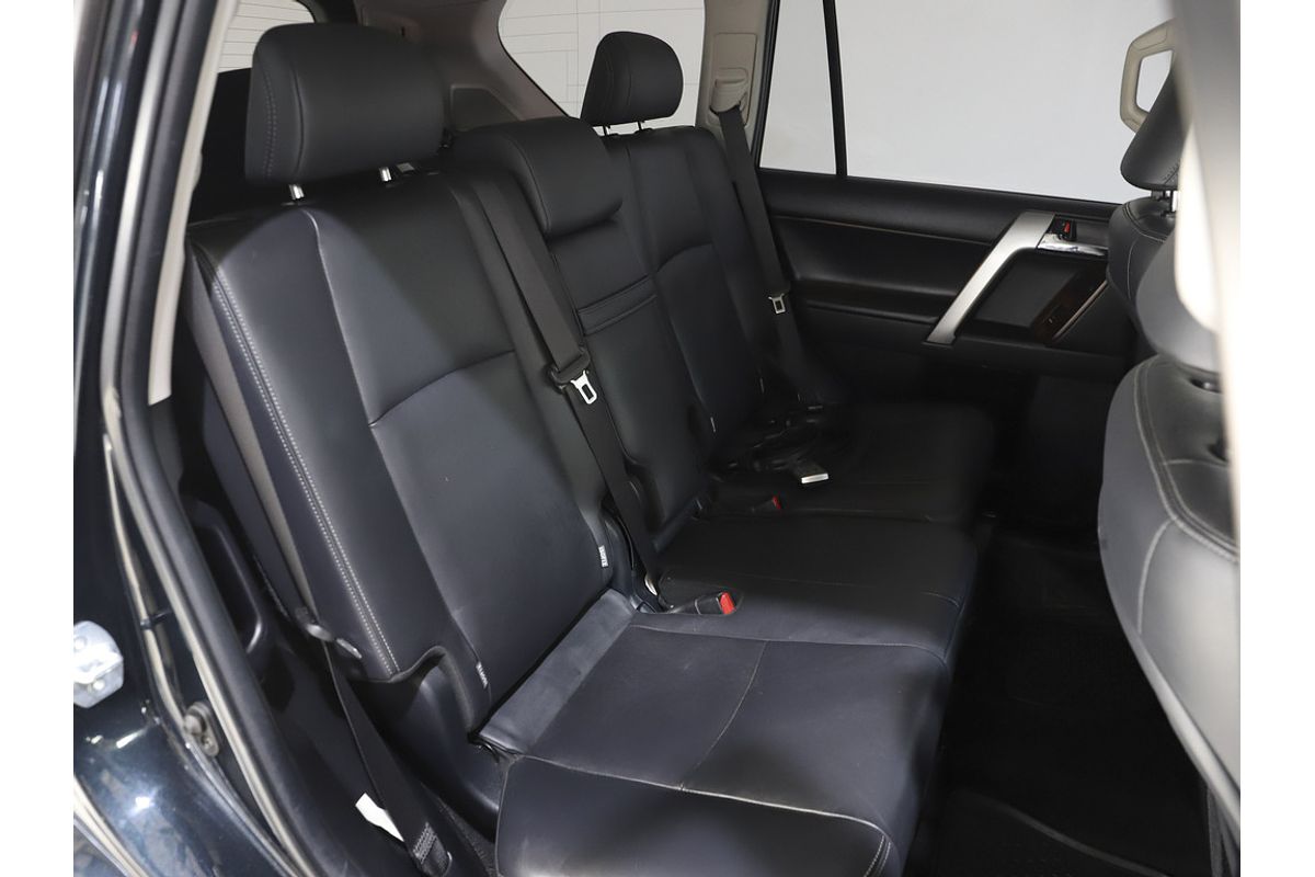 Prado Kakadu 2.8L T Diesel Automatic Wagon 4C78720 001