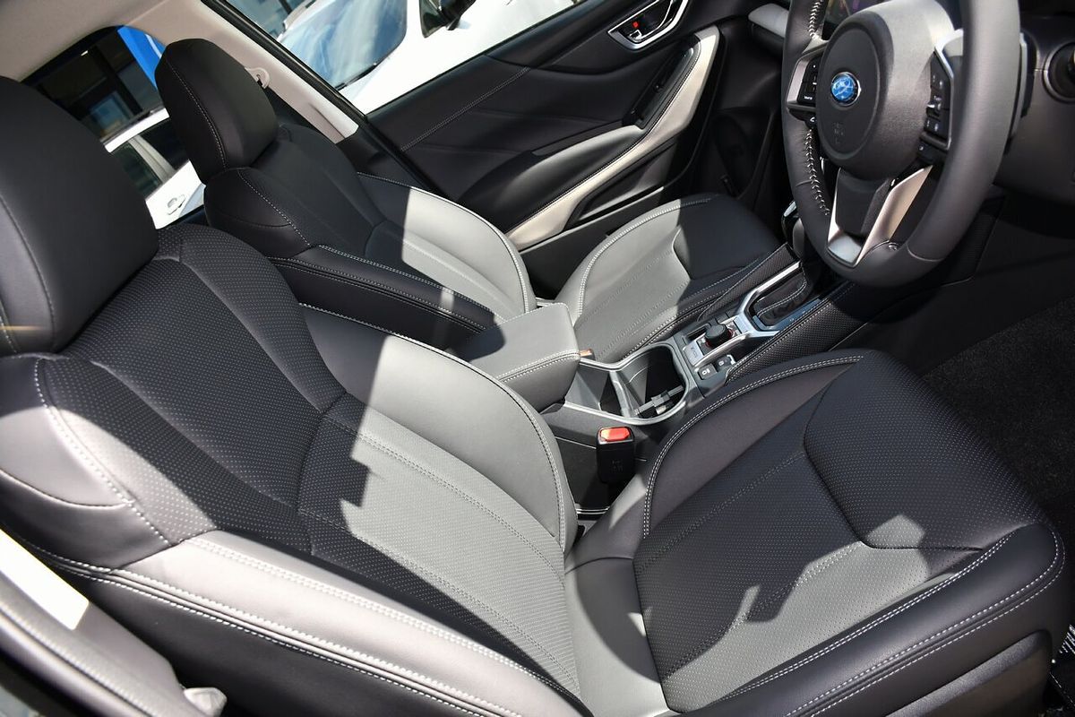 2024 Subaru Forester 2.5i Luxury Special Edition S5