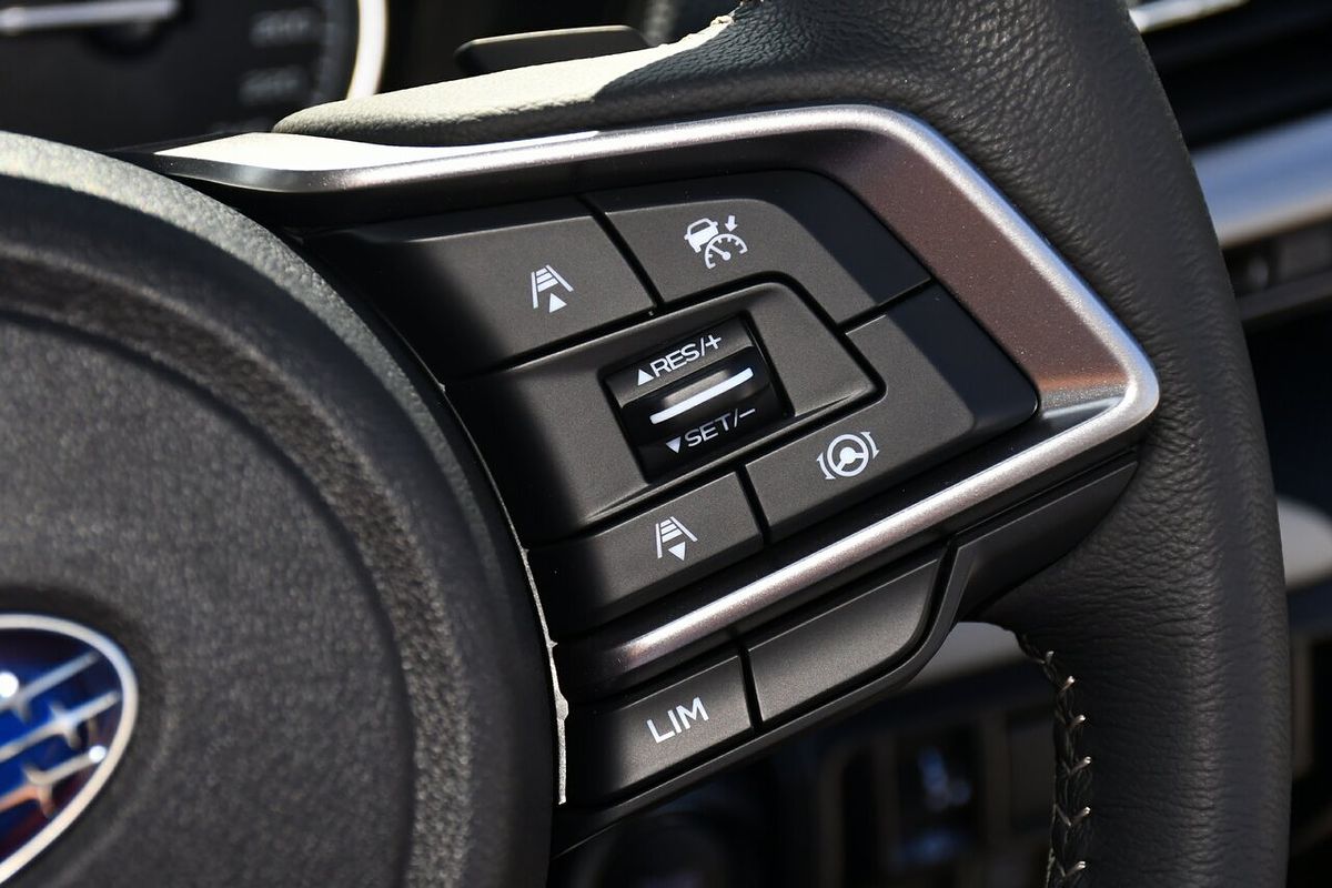 2024 Subaru Forester 2.5i Luxury Special Edition S5