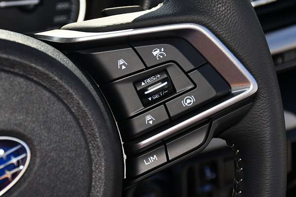 2024 Subaru Forester 2.5i Luxury Special Edition S5