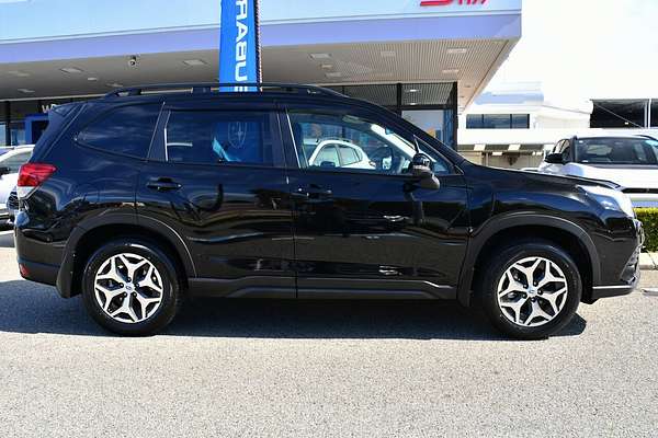 2024 Subaru Forester 2.5i Luxury Special Edition S5