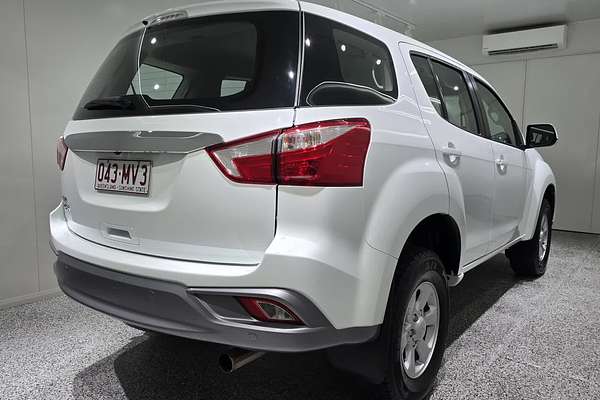 2021 Isuzu MU-X LS-M
