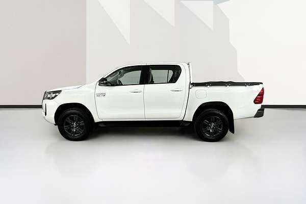2023 Toyota HILUX SR (4x4) GUN126R 4X4