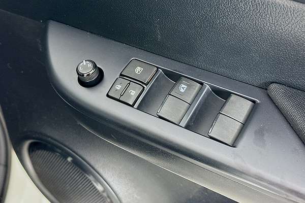 2023 Toyota HILUX SR (4x4) GUN126R 4X4