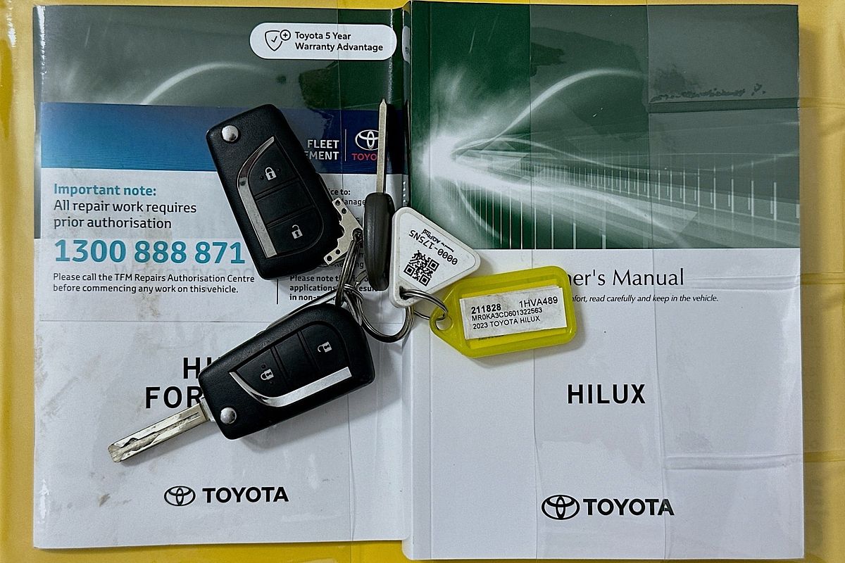 2023 Toyota HILUX SR (4x4) GUN126R 4X4