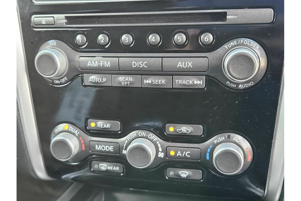 2015 Nissan Pathfinder ST-L (4x2) R52 MY15