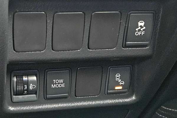 2015 Nissan Pathfinder ST-L (4x2) R52 MY15