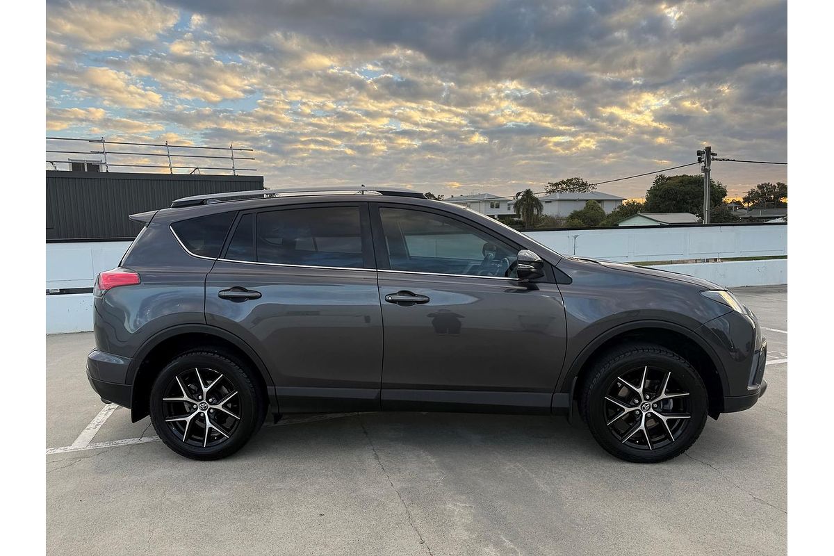 2018 Toyota RAV4 GXL ASA44R