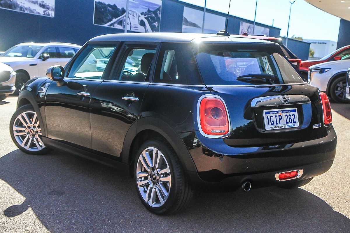 2017 MINI Hatch Cooper F55