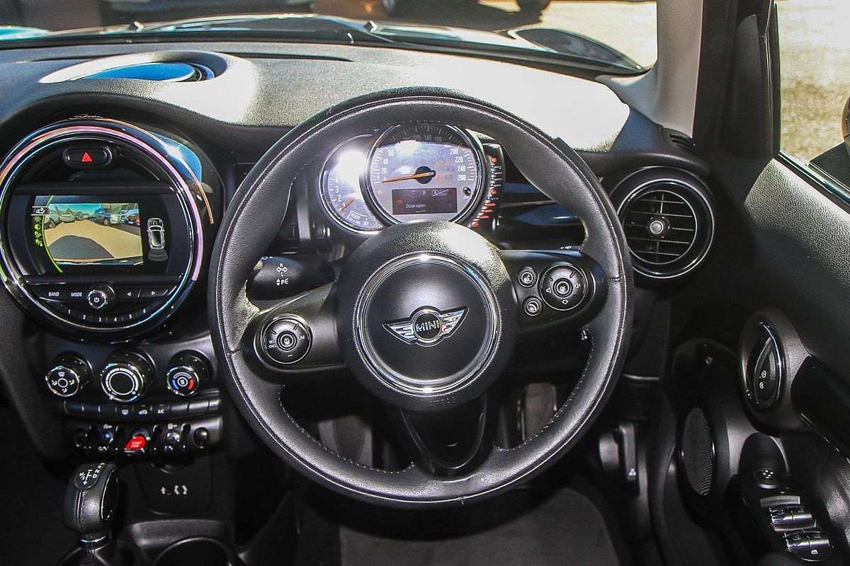 2017 MINI Hatch Cooper F55