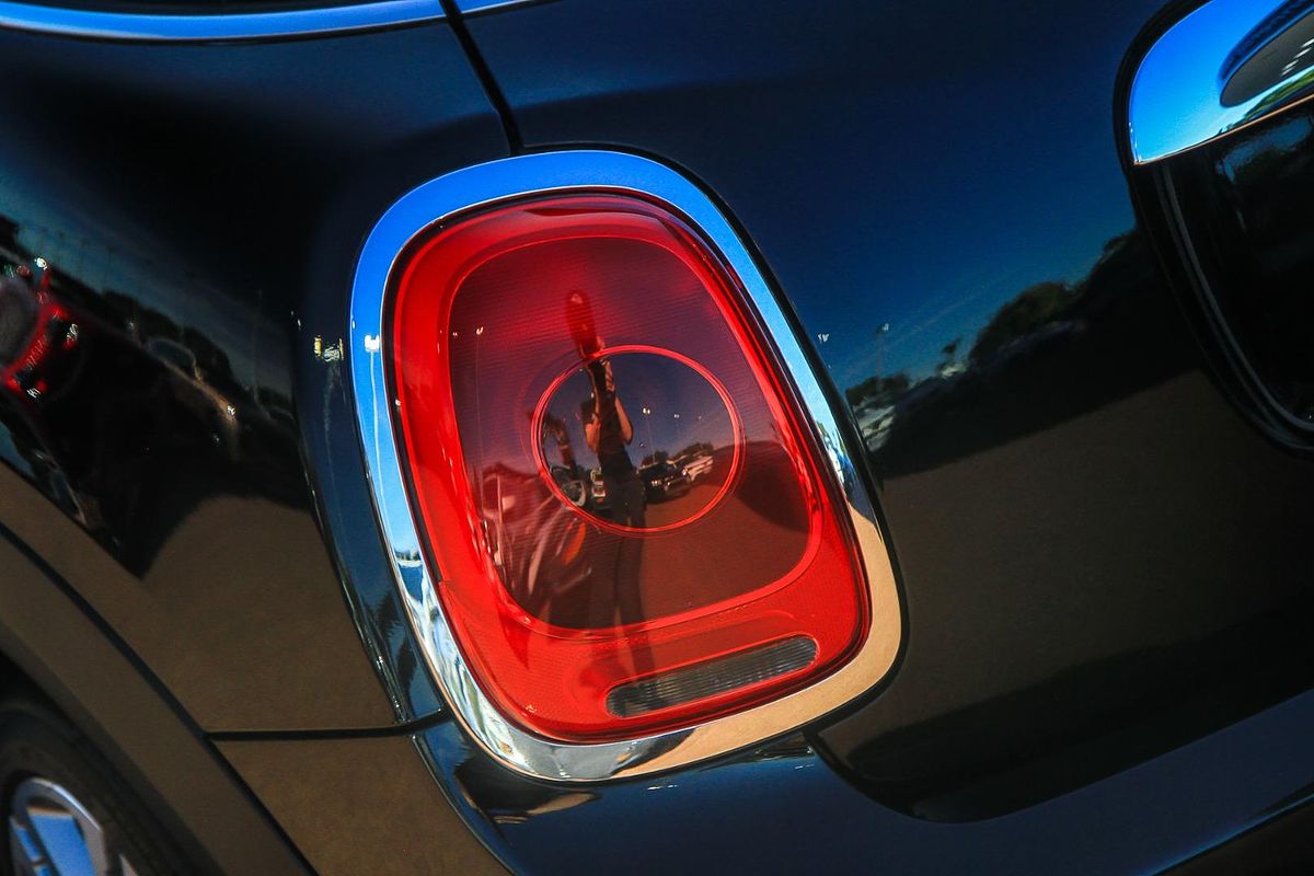 2017 MINI Hatch Cooper F55