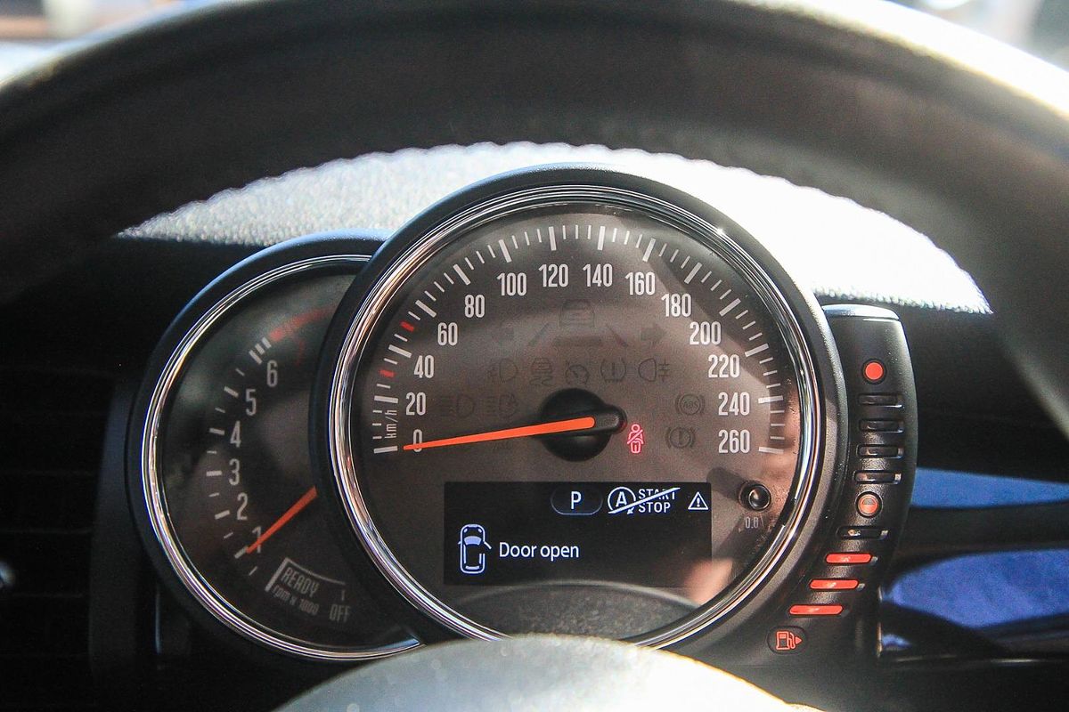 2017 MINI Hatch Cooper F55