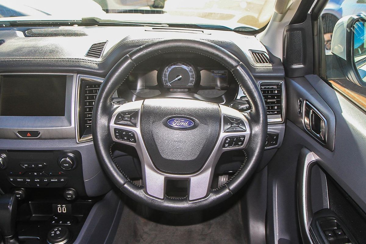 2017 Ford Everest Trend UA
