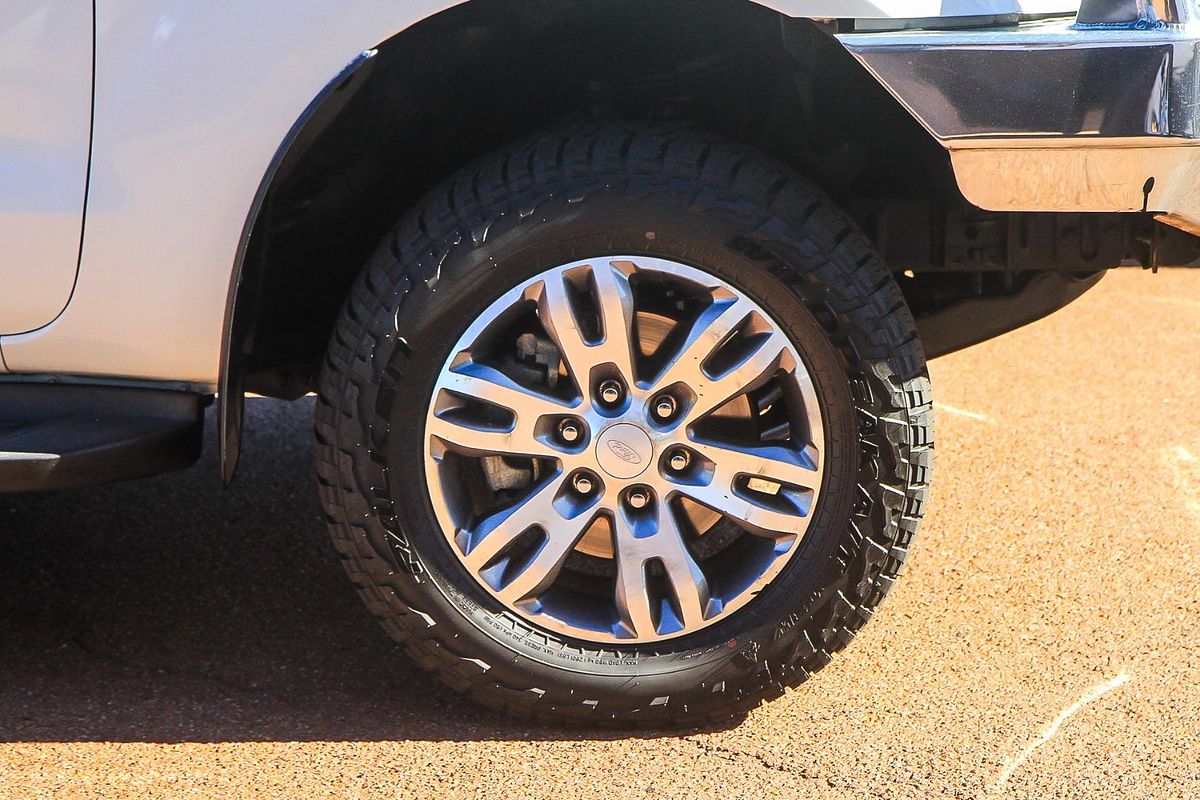 2017 Ford Everest Trend UA