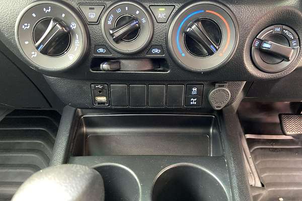 2020 Toyota Hilux SR GUN126R 4X4