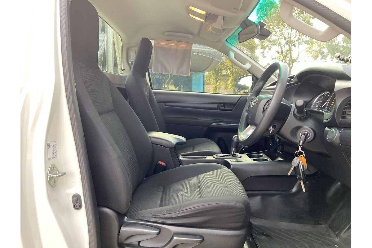 2020 Toyota Hilux SR GUN126R 4X4