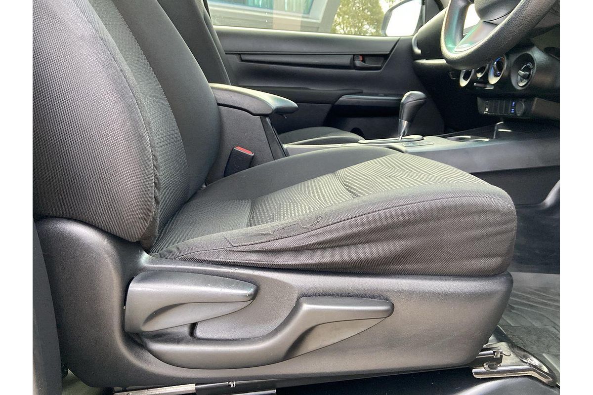 2020 Toyota Hilux SR GUN126R 4X4