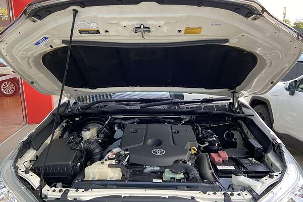 2020 Toyota Hilux SR GUN126R 4X4