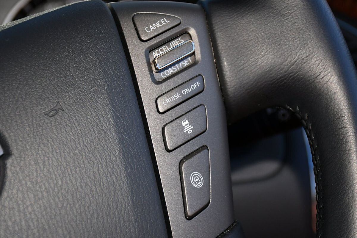 2023 Nissan Patrol Ti Y62
