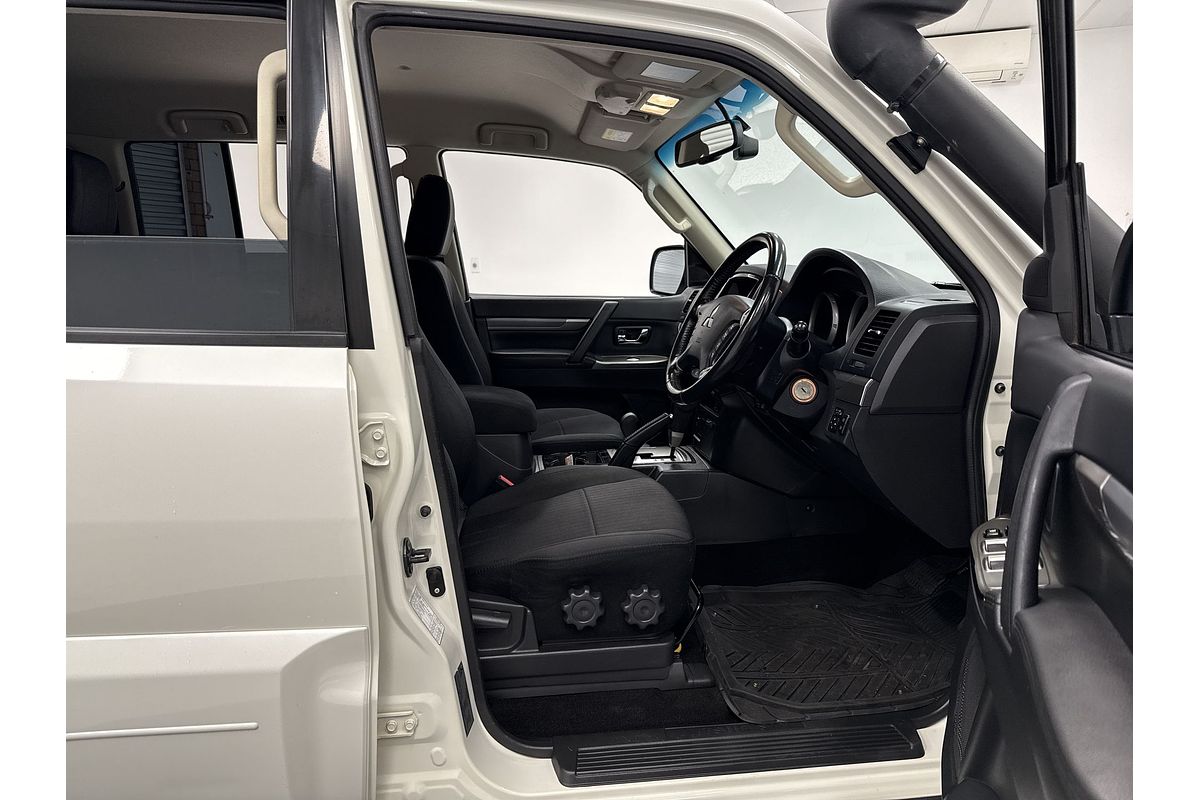 2020 Mitsubishi Pajero GLX NX