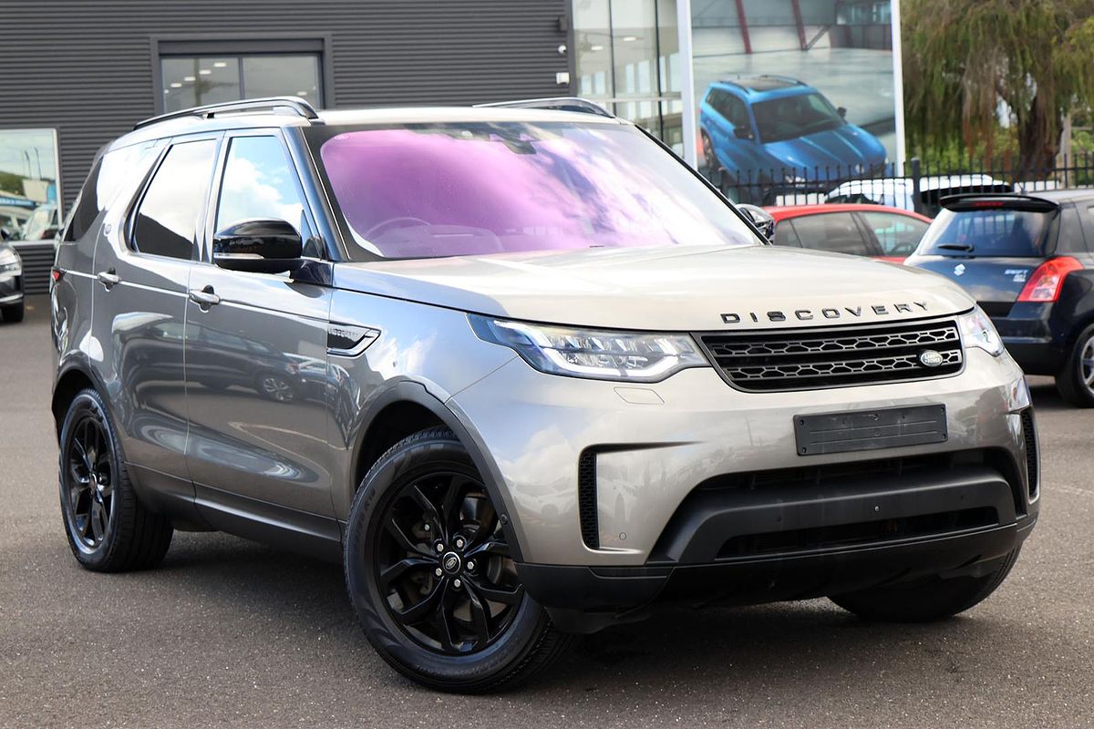 2017 Land Rover Discovery SD4 SE Series 5