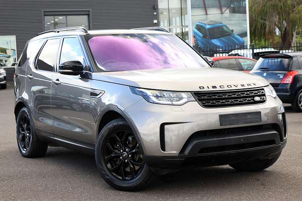 2017 Land Rover Discovery SD4 SE Series 5