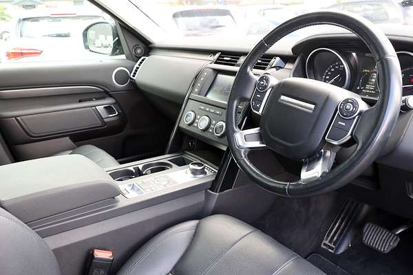 2017 Land Rover Discovery SD4 SE Series 5