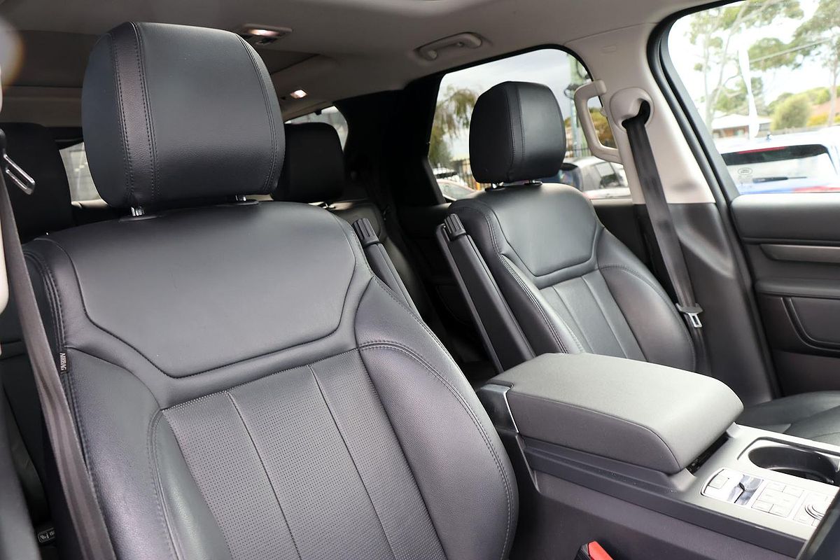 2017 Land Rover Discovery SD4 SE Series 5