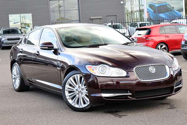 2010 Jaguar XF S Luxury X250