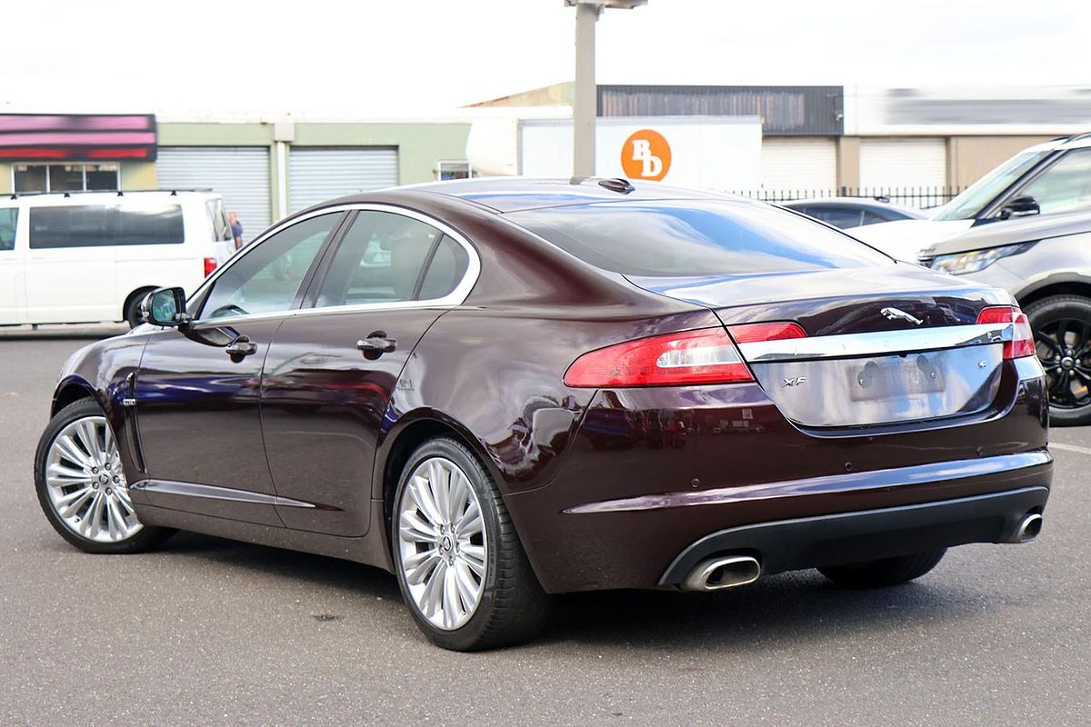 2010 Jaguar XF S Luxury X250