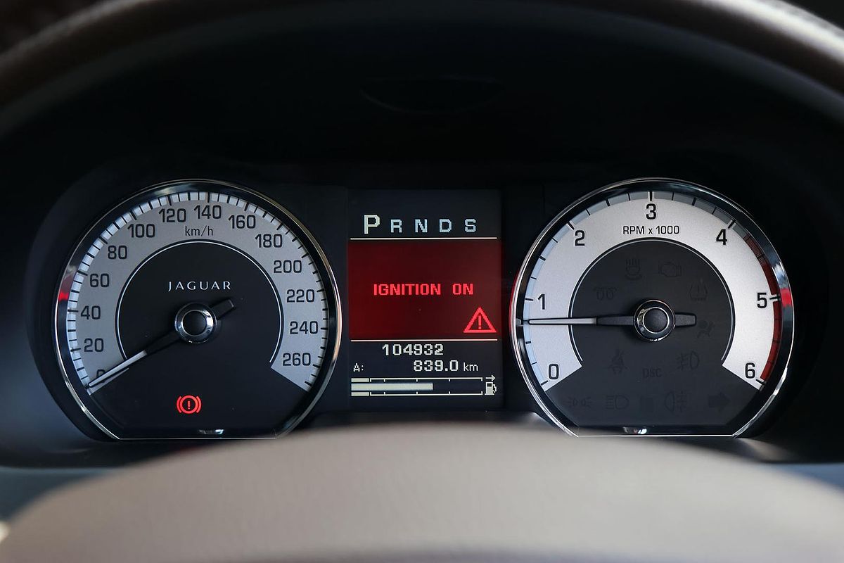 2010 Jaguar XF S Luxury X250
