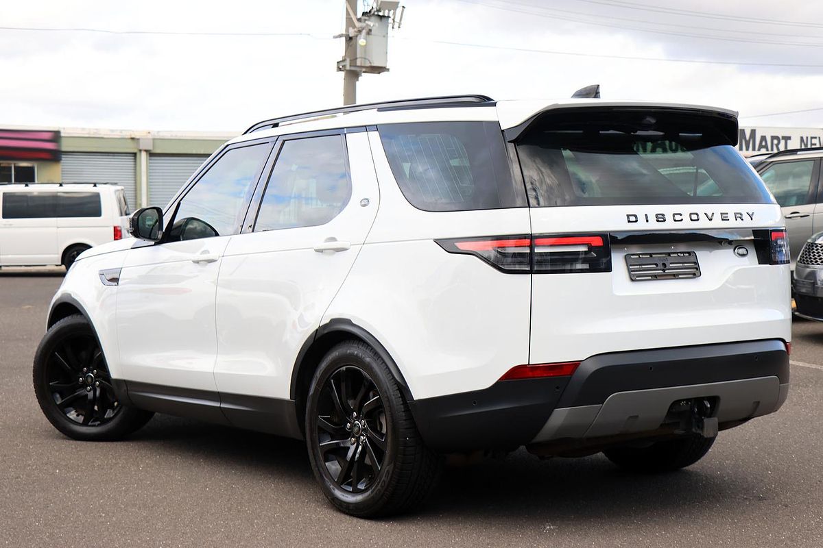 2018 Land Rover Discovery SD4 SE Series 5