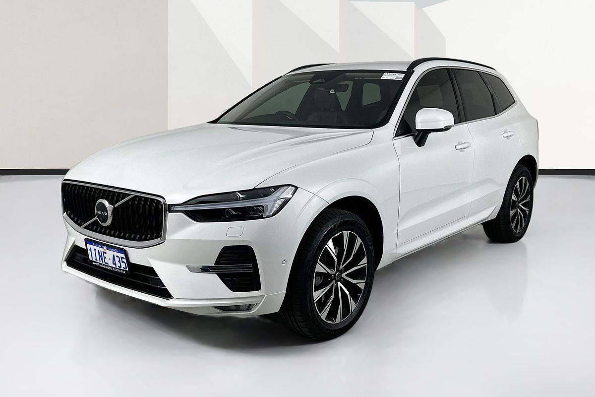 2022 Volvo XC60 Plus B5