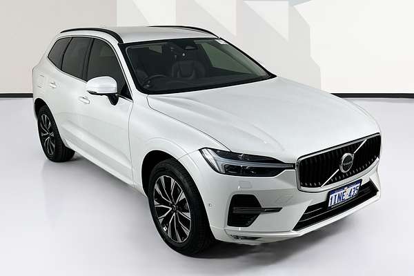 2022 Volvo XC60 Plus B5