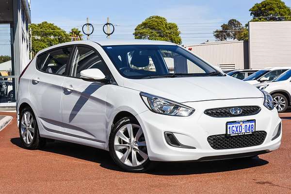 2017 Hyundai Accent Active RB4