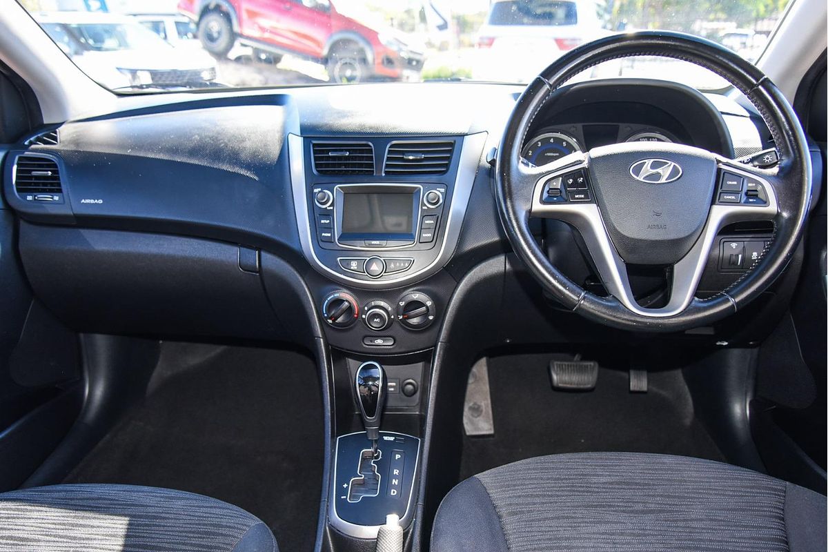 2017 Hyundai Accent Active RB4