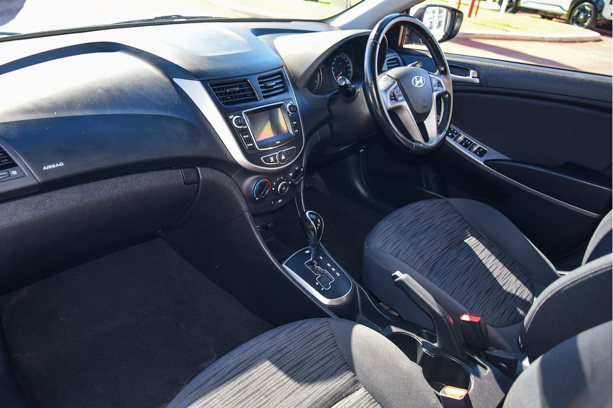 2017 Hyundai Accent Active RB4