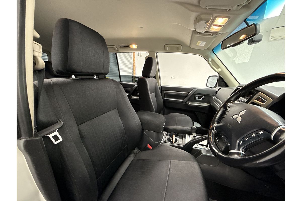 2020 Mitsubishi Pajero GLX NX