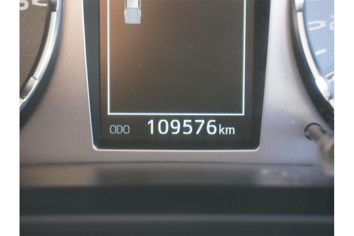 2020 Toyota Hilux SR GUN126R 4X4